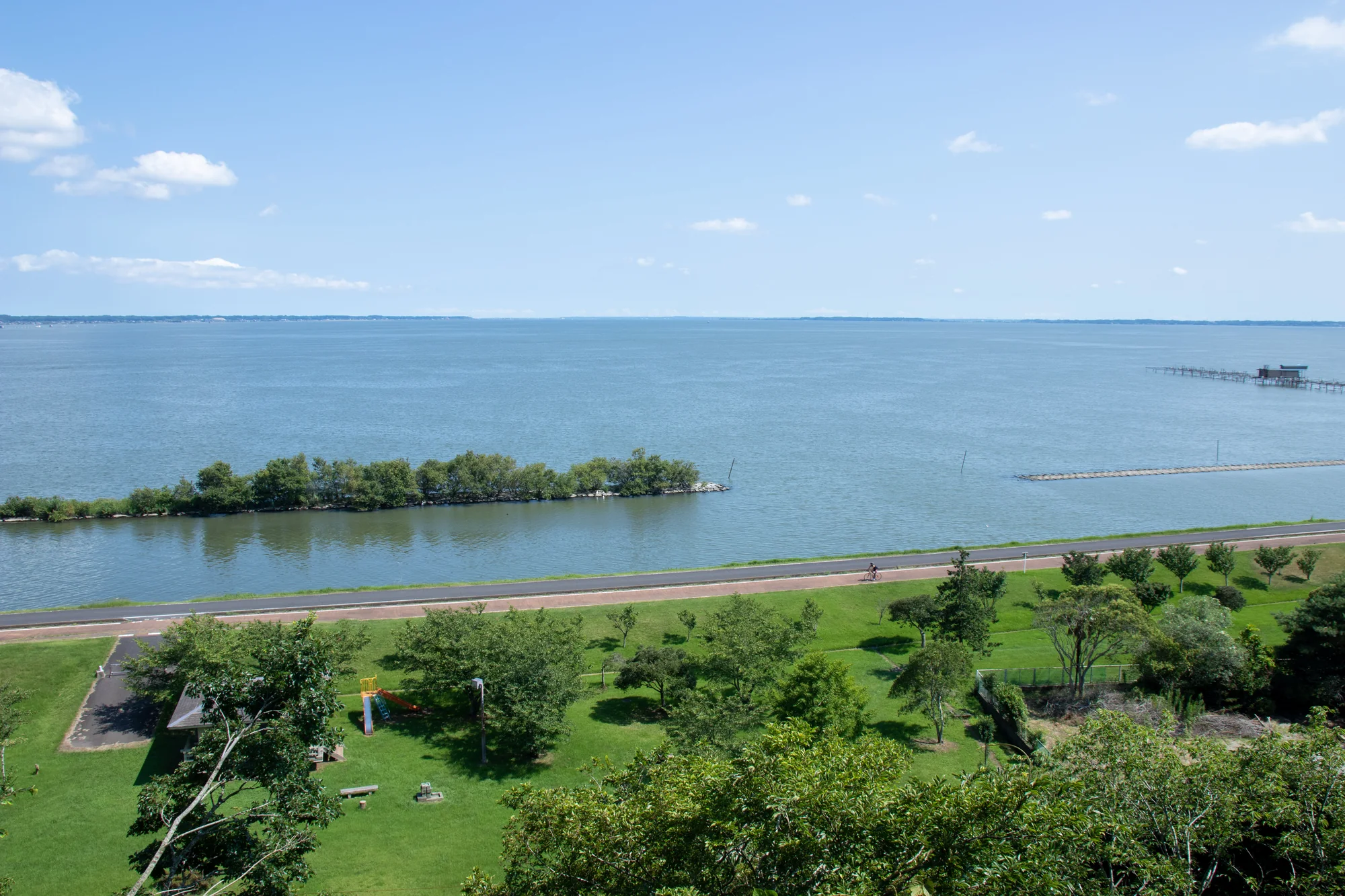 歩崎公園から望む霞ヶ浦